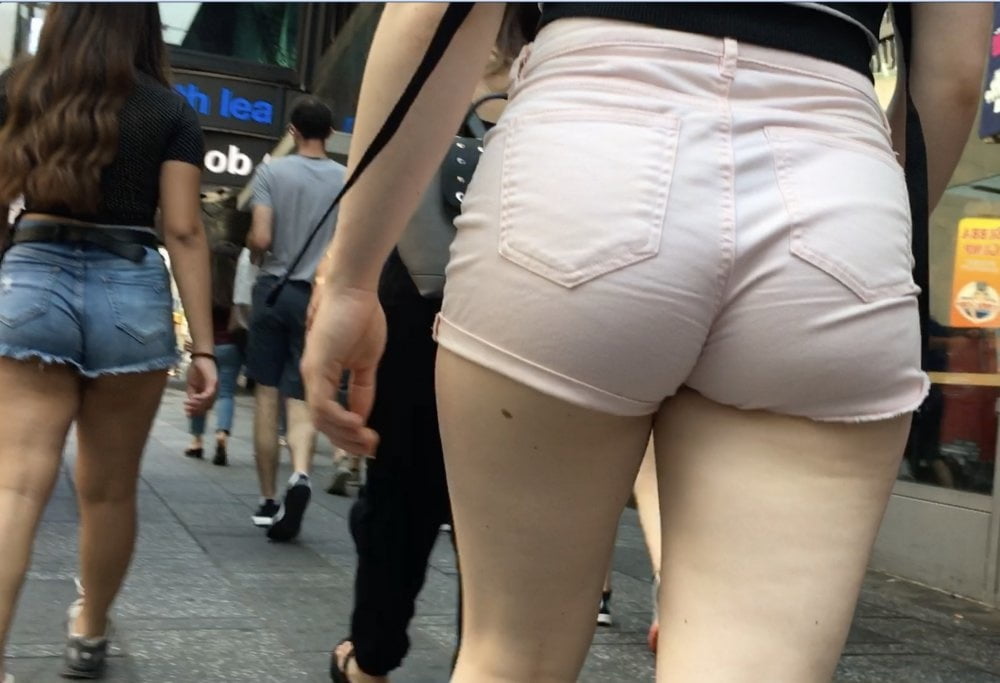 street voyeur teen ass shorts