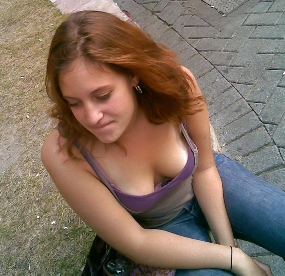 Nice TEEN Tits And Sexy Cleavage Creepshot - Candid Teens - Creepshots - Candid Voyeur Girls - Candid Ass Girls picture