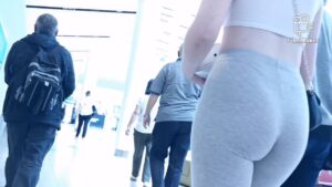 candid girls big ass