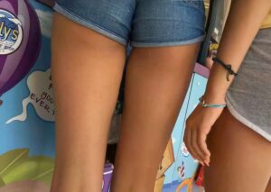 candid teen legs porn