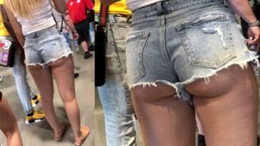 candid blonde girls big butt