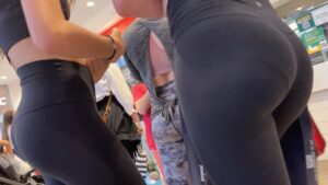 sexy candid teenies tight leggings